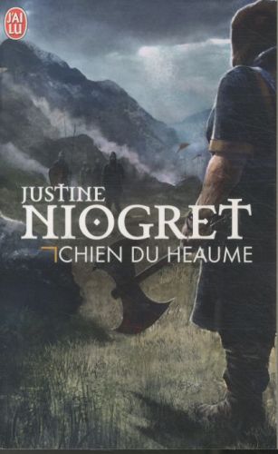 [4241463]  Chien du heaume 